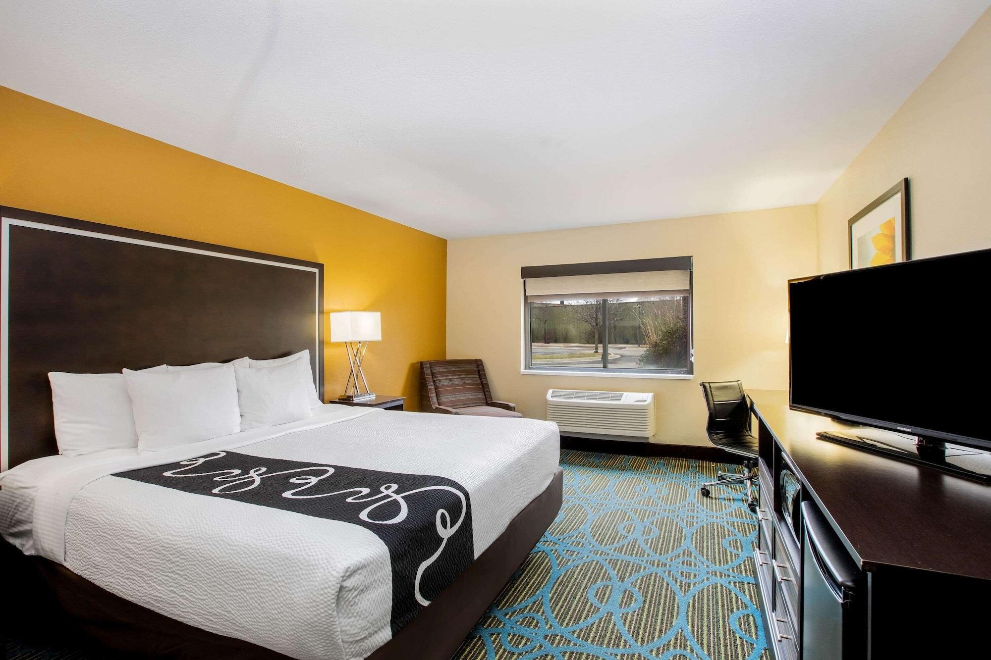 Hotel La Quinta By Wyndham Emporia Extérieur photo