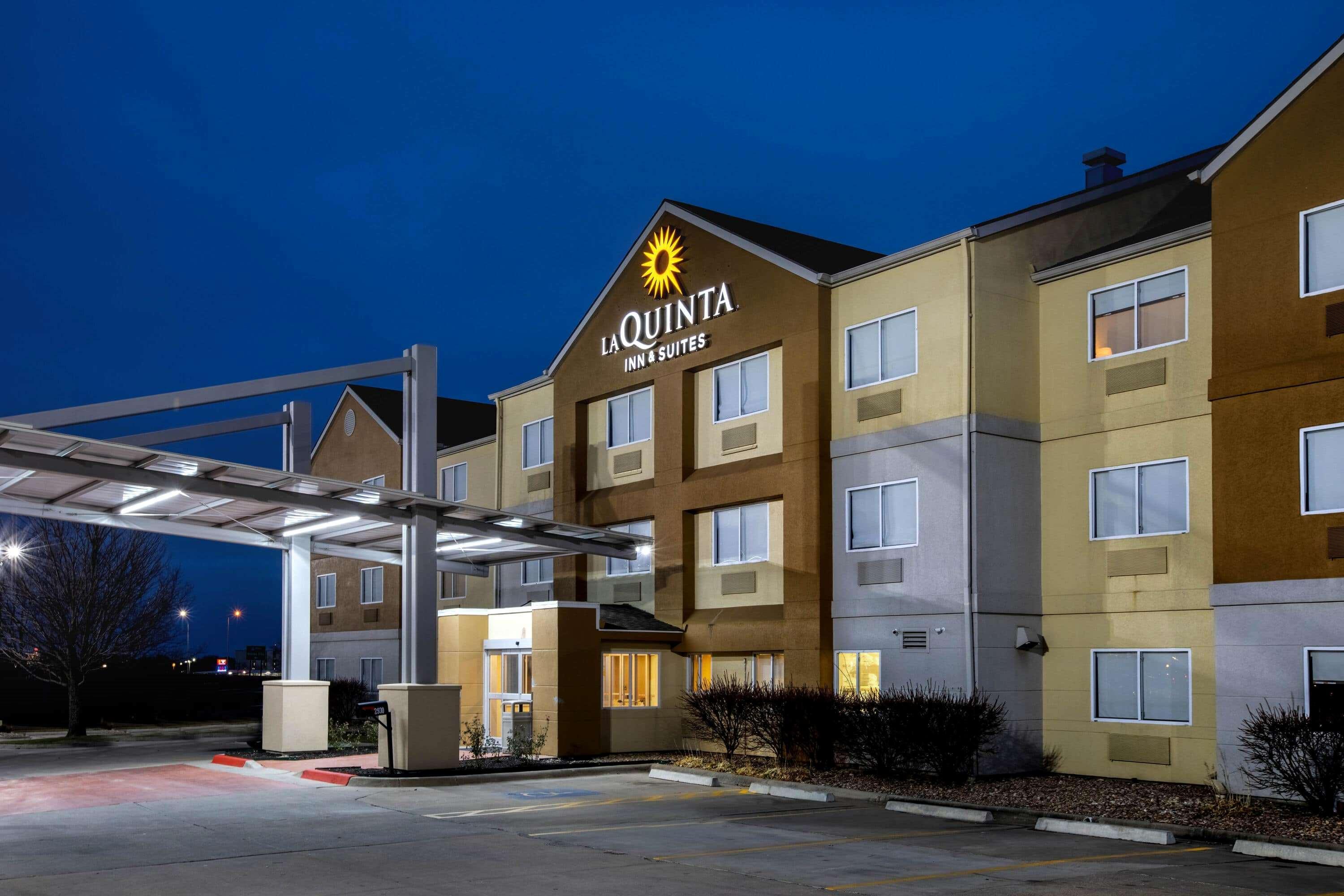 Hotel La Quinta By Wyndham Emporia Extérieur photo