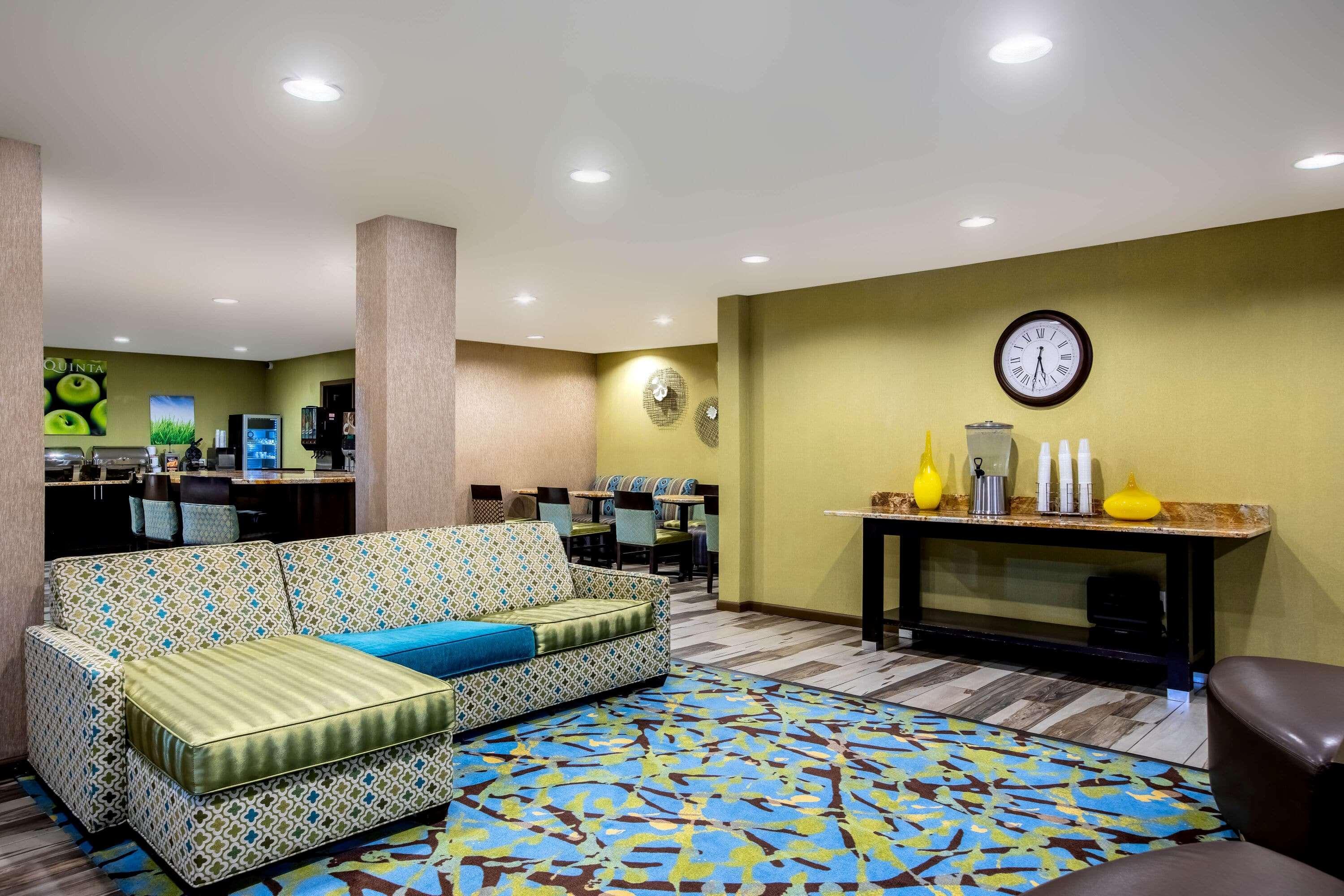 Hotel La Quinta By Wyndham Emporia Extérieur photo